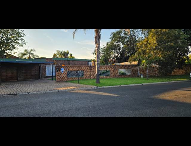 4 BEDROOM HOUSE TO LET IN SUNAIR PARK